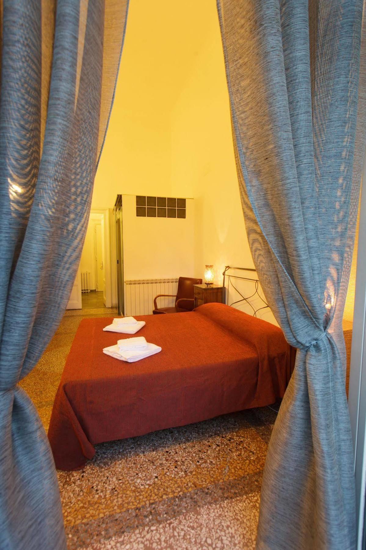 Hotel Mr Frills Roma Exterior foto